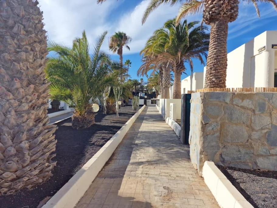 Rockbeach Bungalow Costa Teguise Extérieur photo